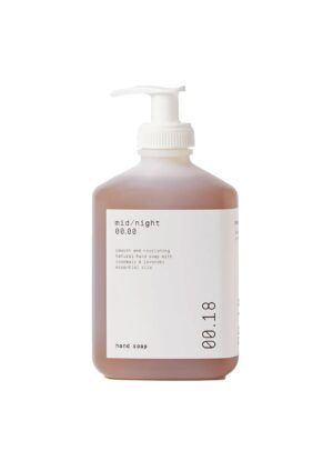 Hand Soap 00.18 - Jabón de manos suave y nutritivo, Mid/Night 00.00, 500 ml – Jabón líquido natural con aceites esenciales de romero y lavanda. Botella translúcida marrón con etiqueta minimalista en blanco.