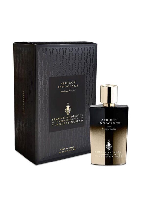 Perfume Apricot Innocence de Simone Andreoli con caja de presentación negra, 50 ml.