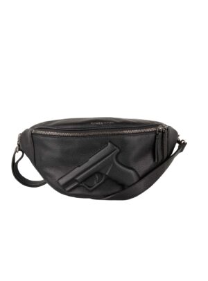 Riñonera negra de piel Vlieger & Vandam con relieve de pistola, vista frontal - Papaduk Ibiza