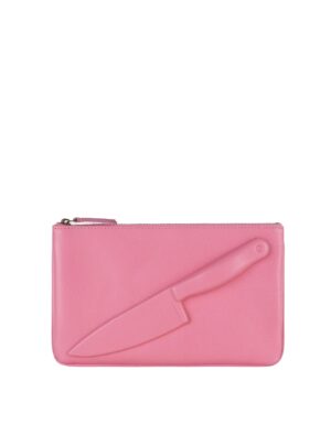 Pouch rosa Cherry Blossom de piel Vlieger & Vandam con relieve en forma de cuchillo en la parte frontal.