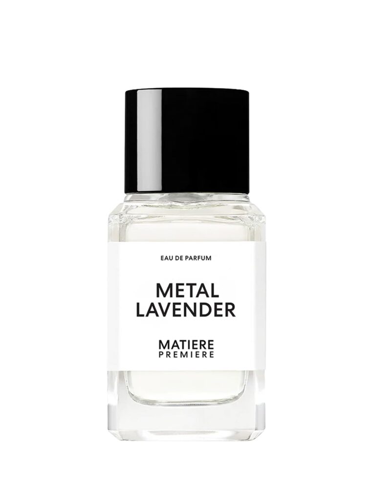 Frasco de perfume Metal Lavender de Matiere Premiere sobre fondo blanco